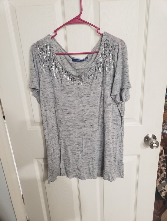 Apt. 9 Tops - Apt. 9 Light Gray Short Sleeve V-Neck Top with Silver Sequins